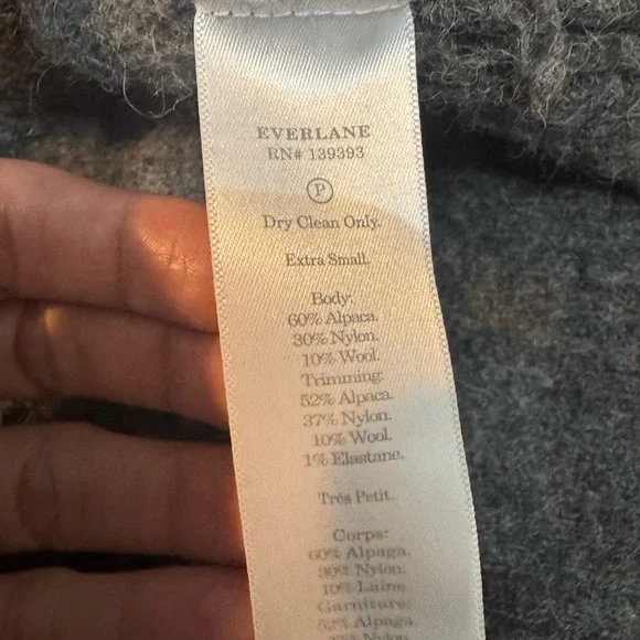 Everlane Women's Alpaca Sweater - Picture 5 of 5